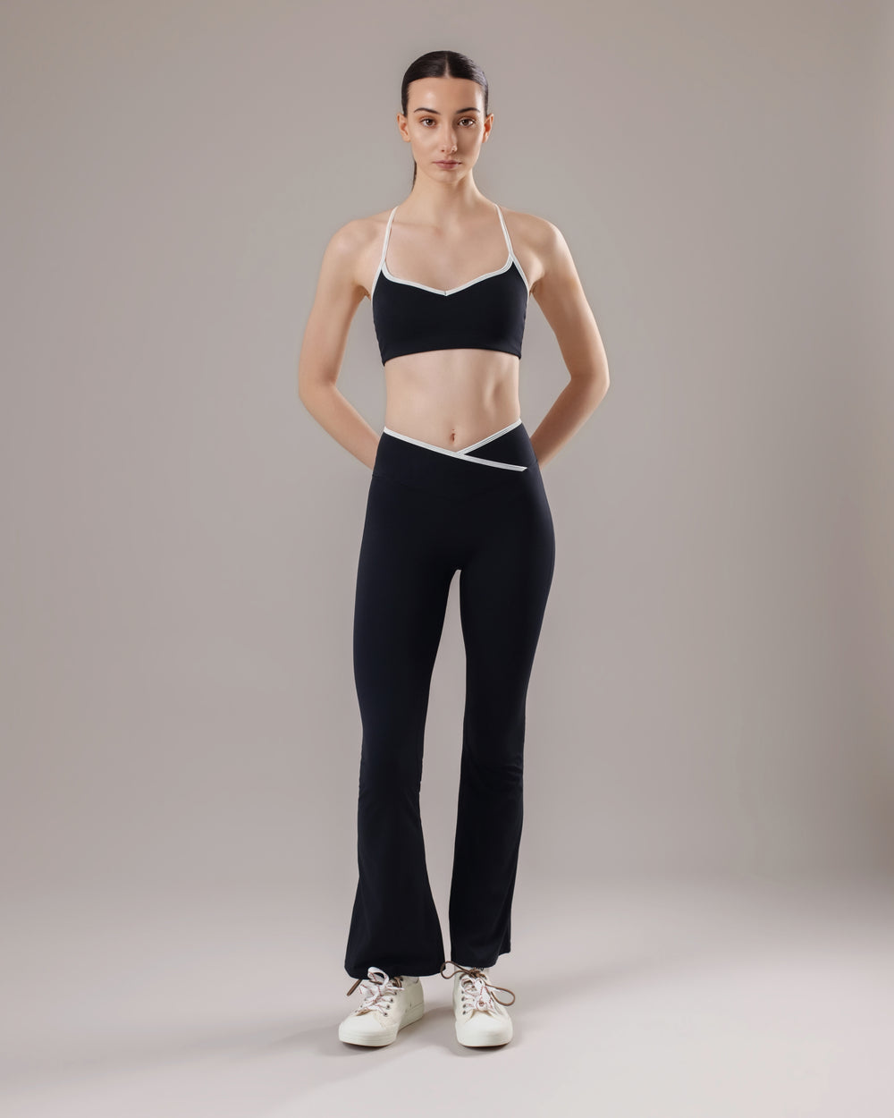 Arc Flared Leggings - Black
