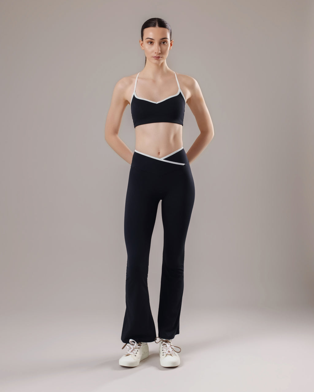 Arc Flared Leggings - Black