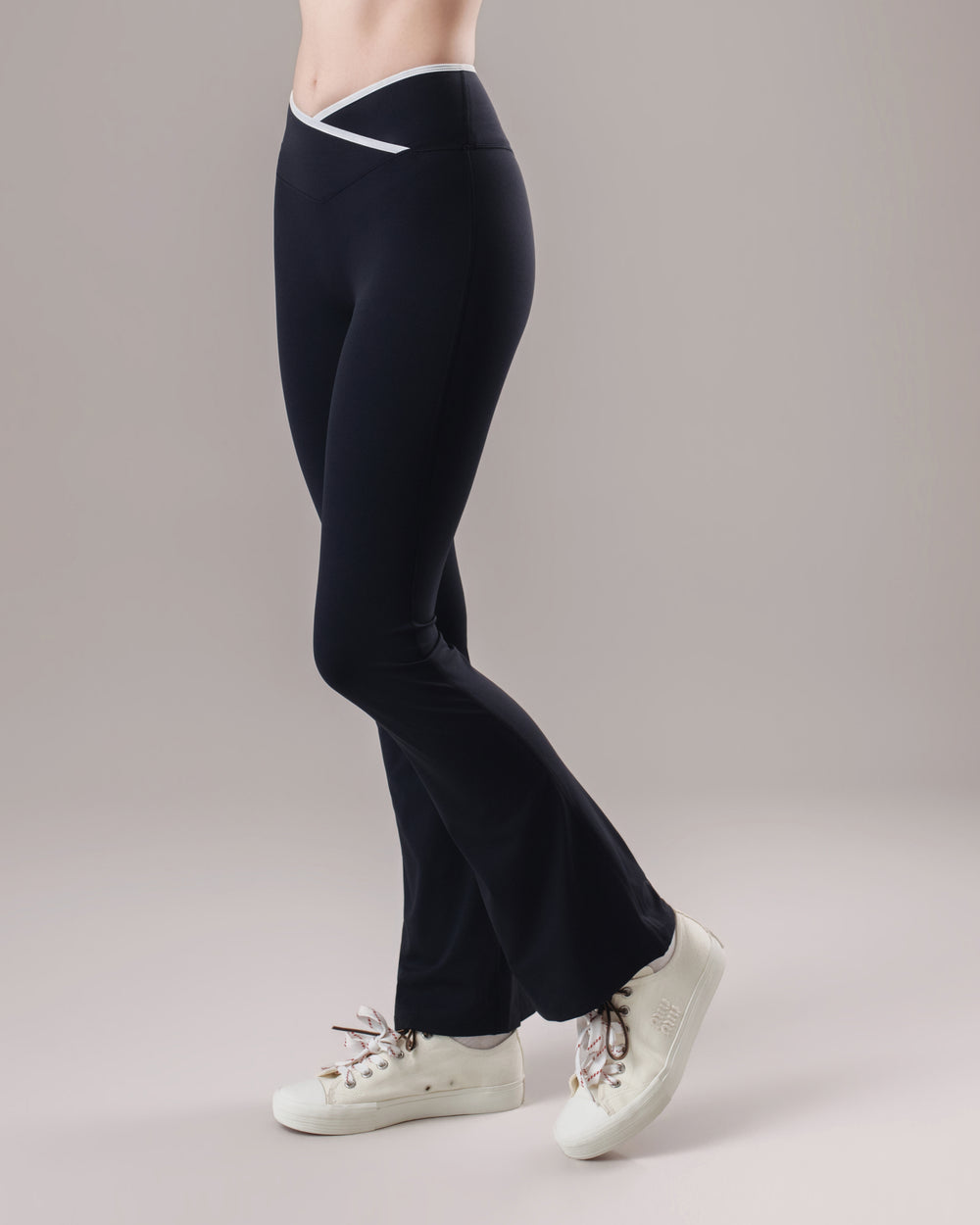 Arc Flared Leggings - Black
