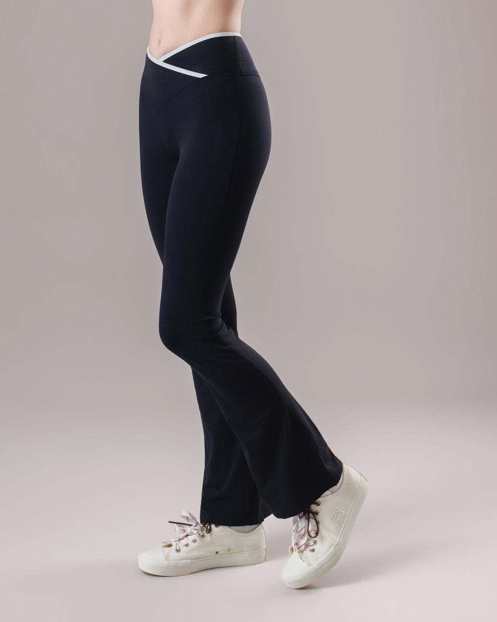Arc Flared Leggings - Black