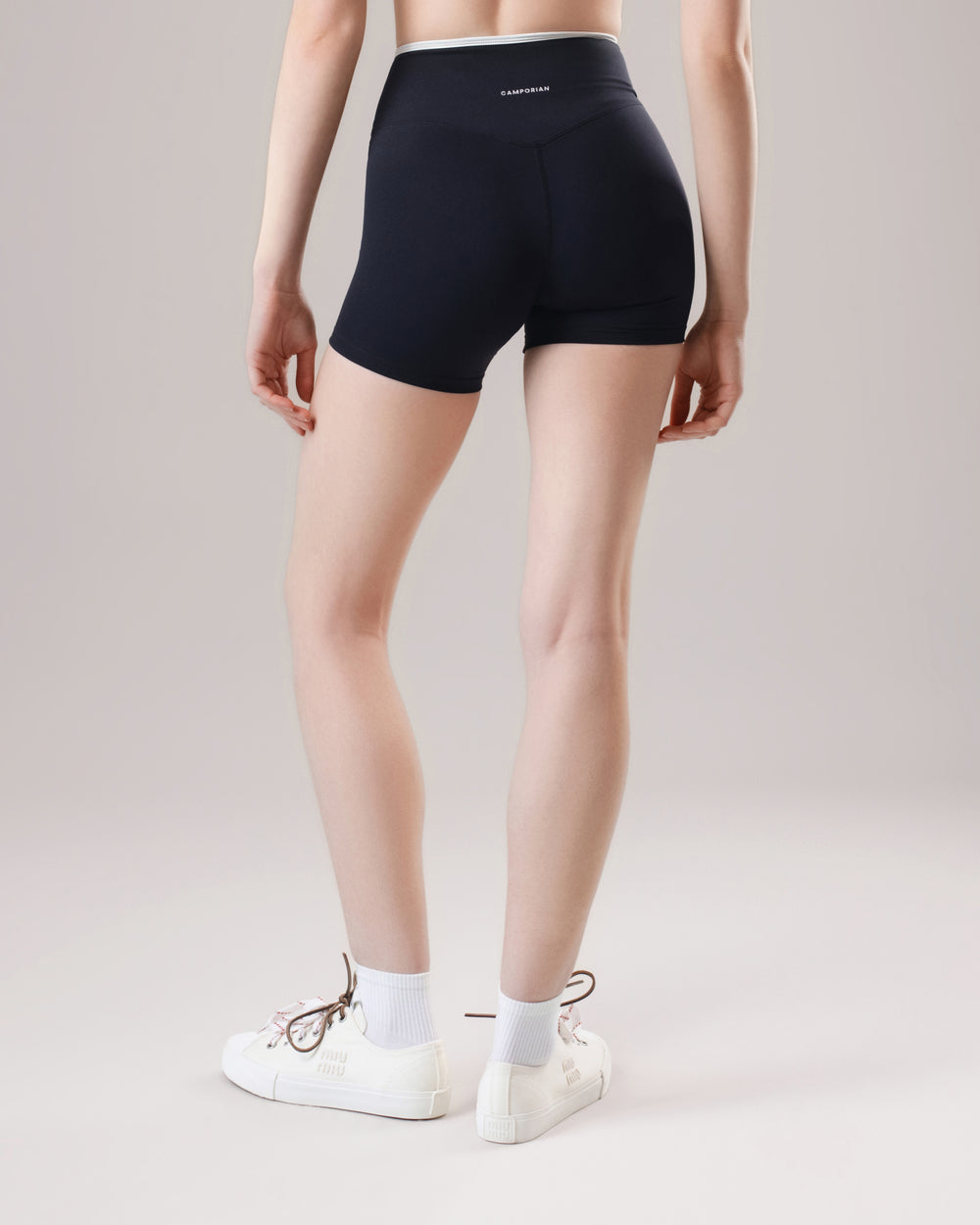 Arc Shorts - Black