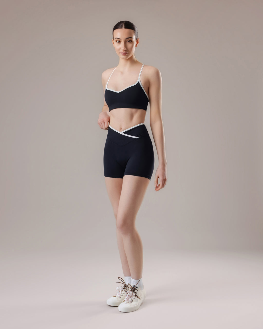 Arc Shorts - Black