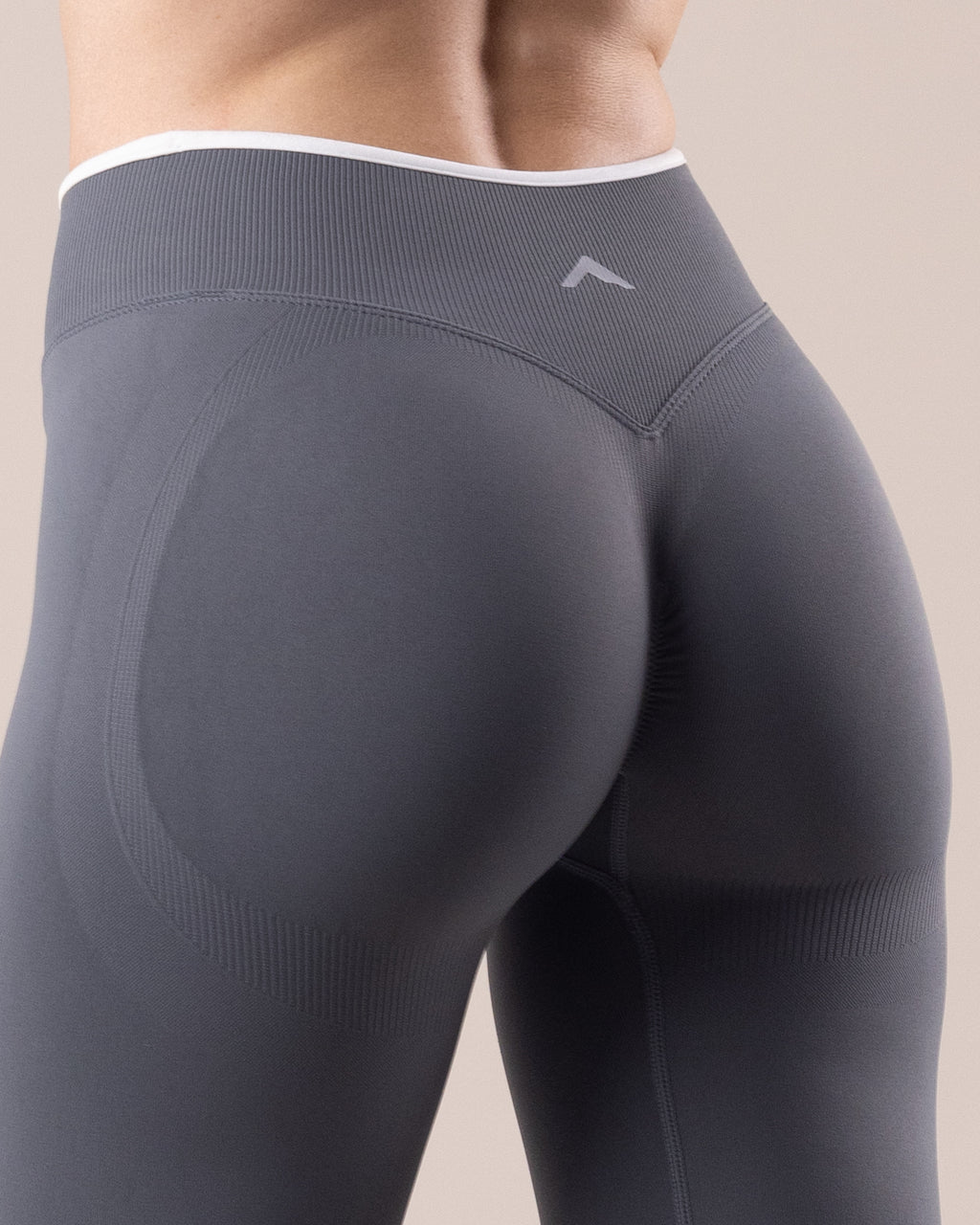 Aura Leggings - Graphite