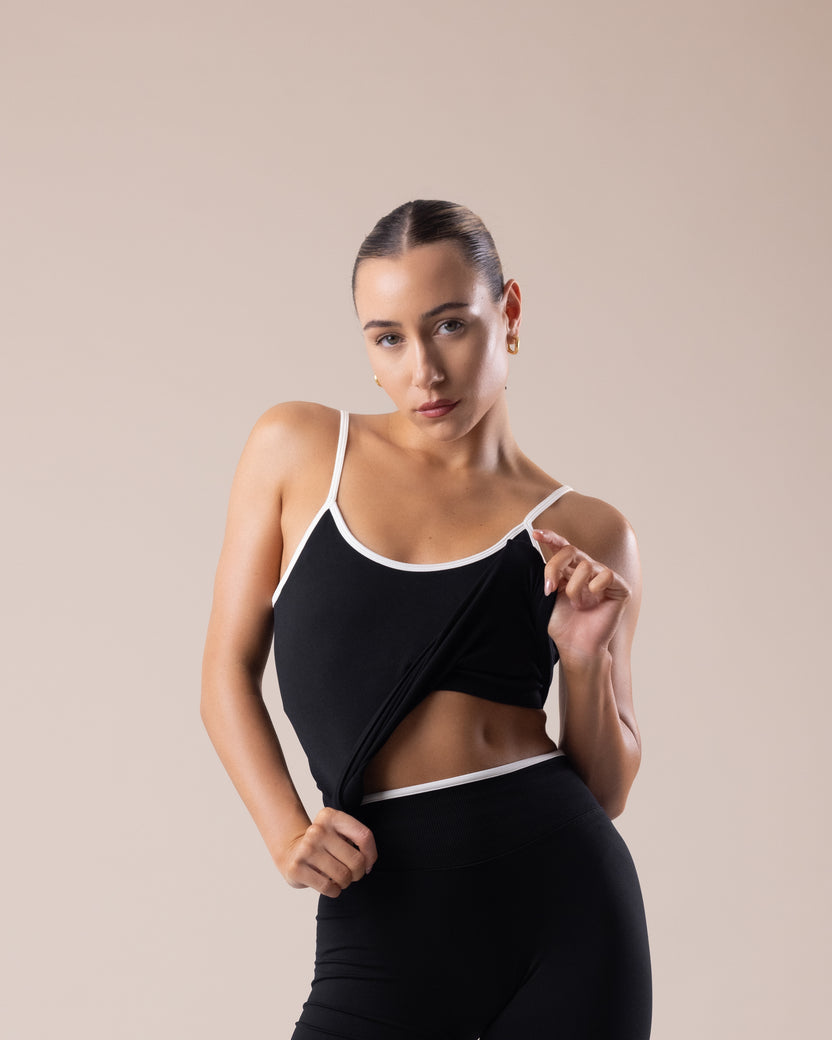 Aura Scoop Tank - Black