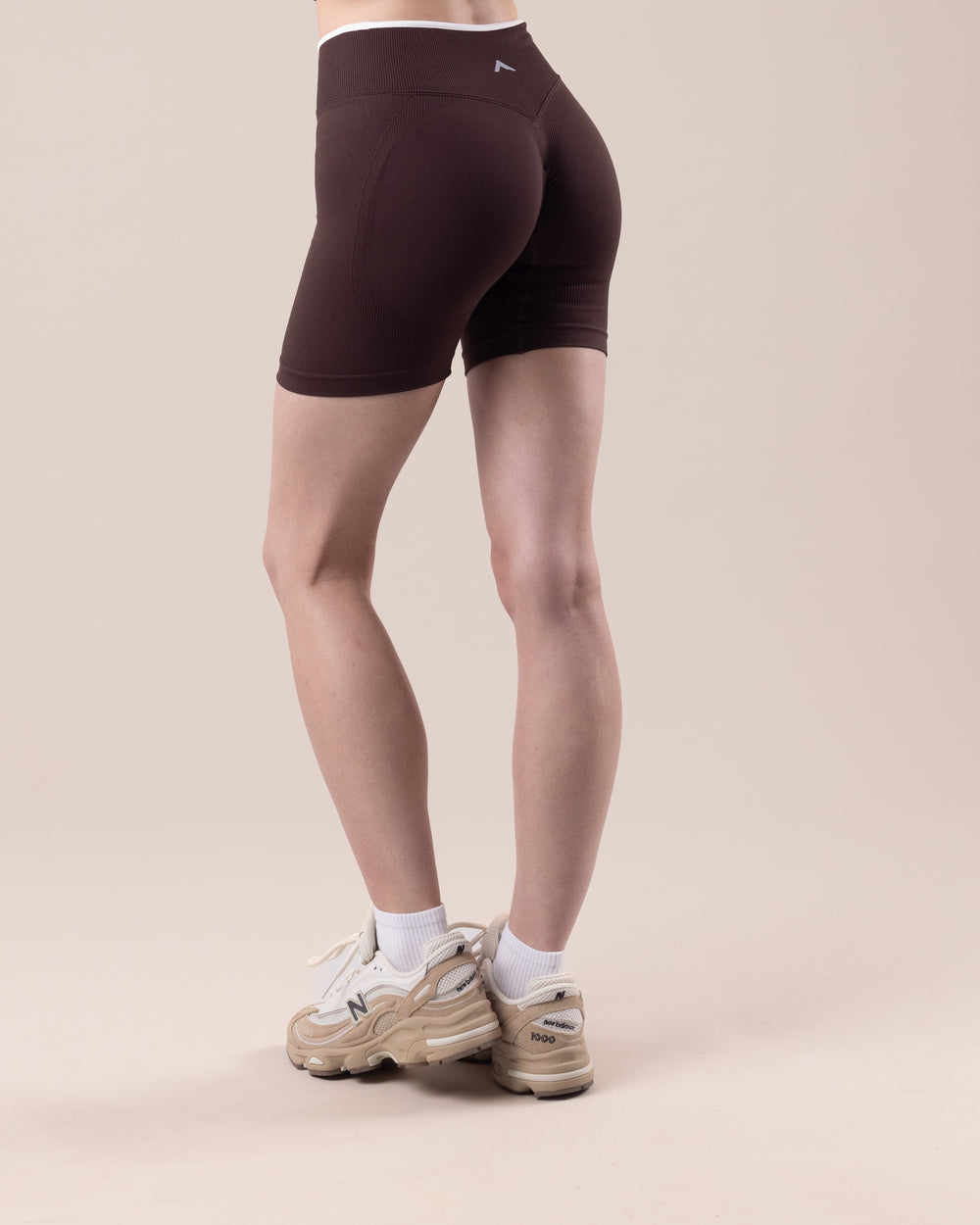 Aura Shorts - Espresso