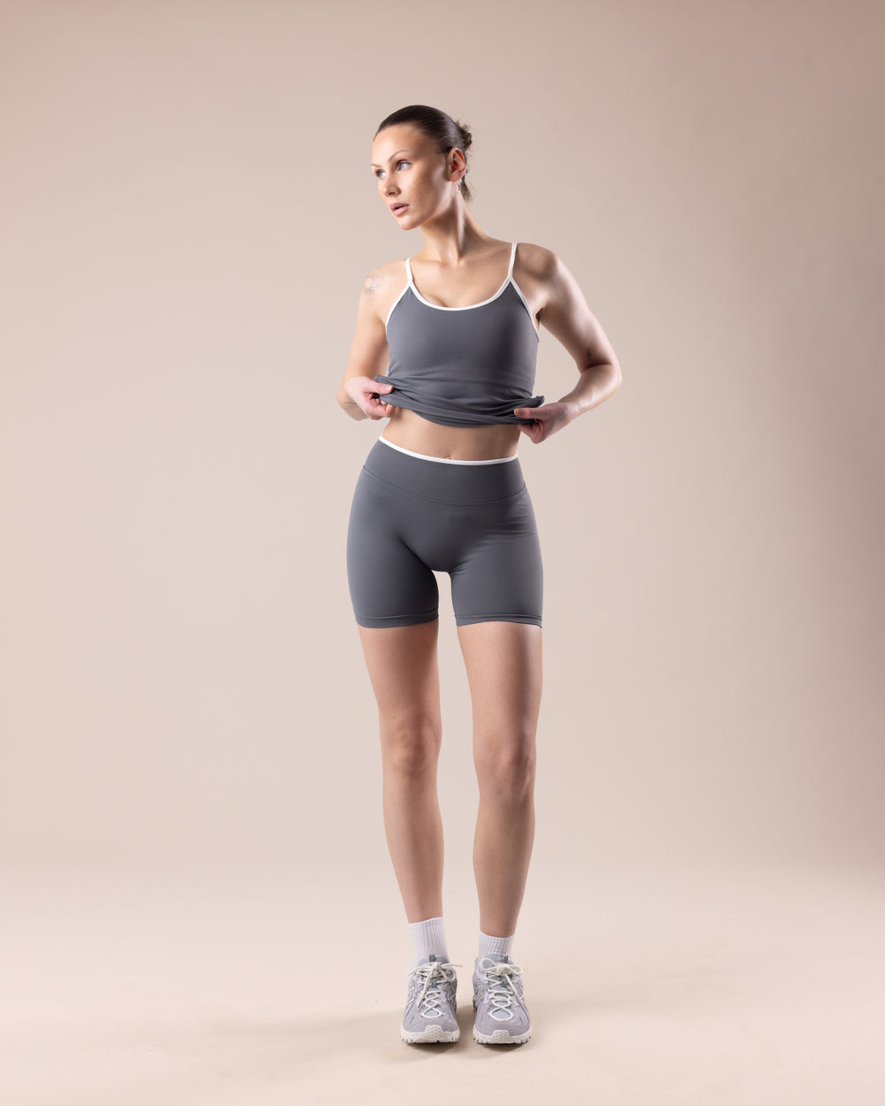 Aura Shorts - Graphite