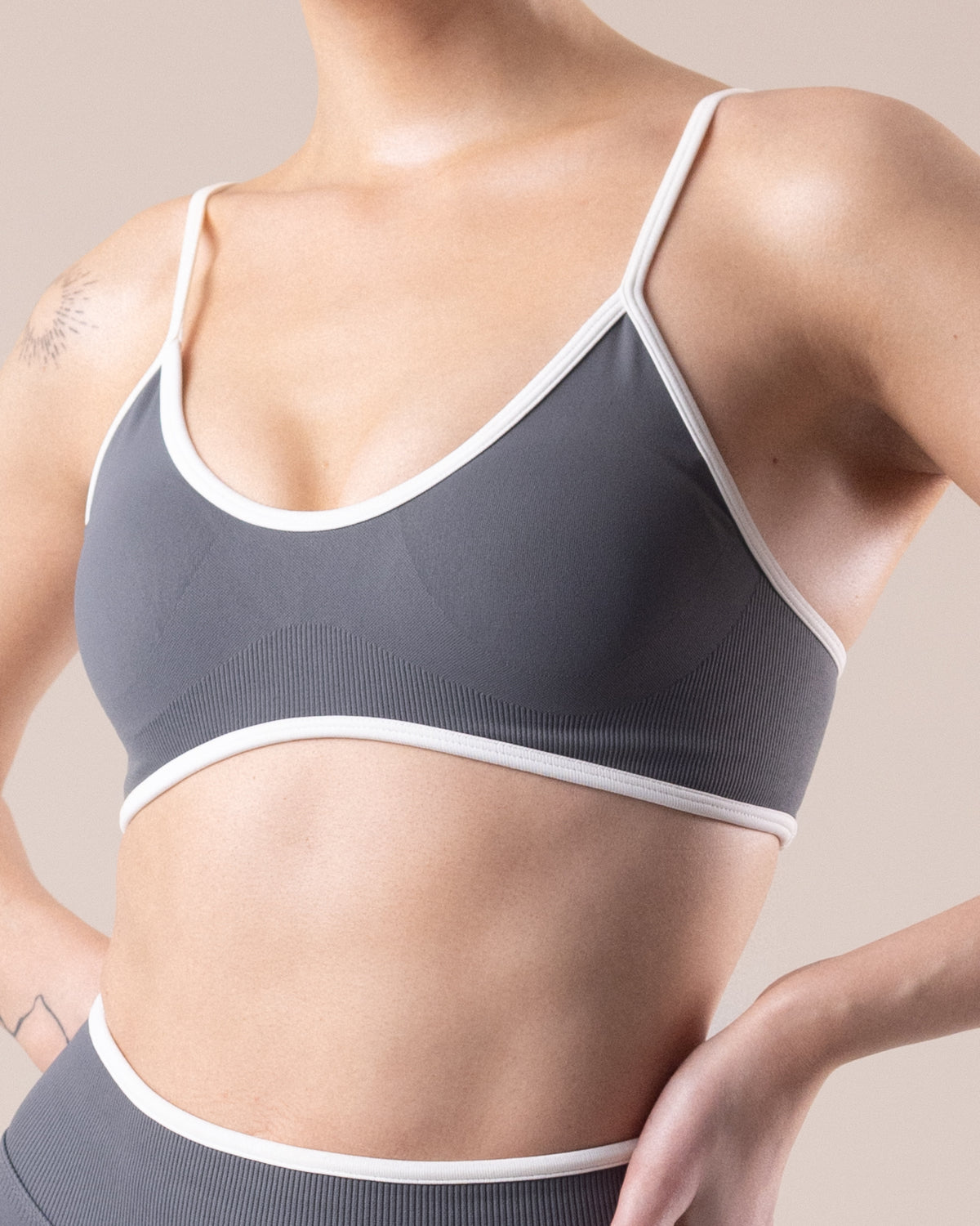 Aura Strappy Bra - Graphite