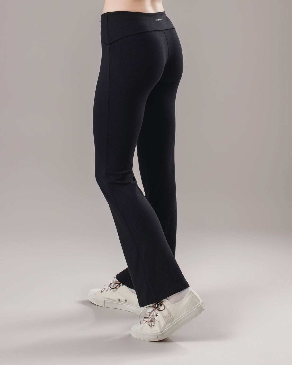 Ease Flared Leggings - Black