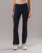 High-Waist Flared Pocket Leggings - Black