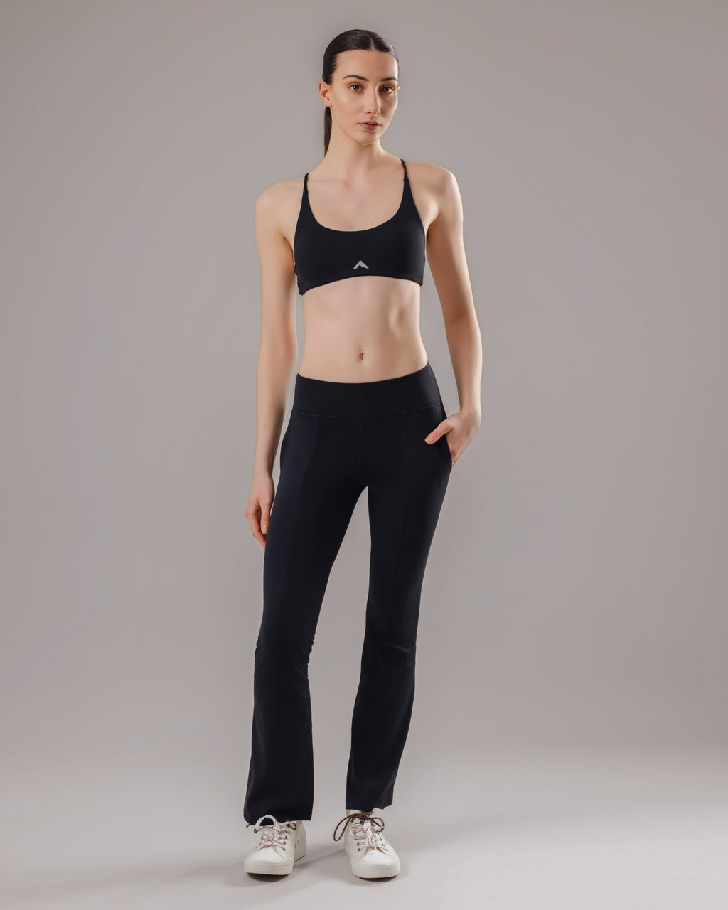 High-Waist Flared Pocket Leggings - Black