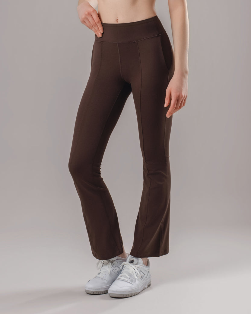 High-Waist Flared Pocket Leggings - Chocolate