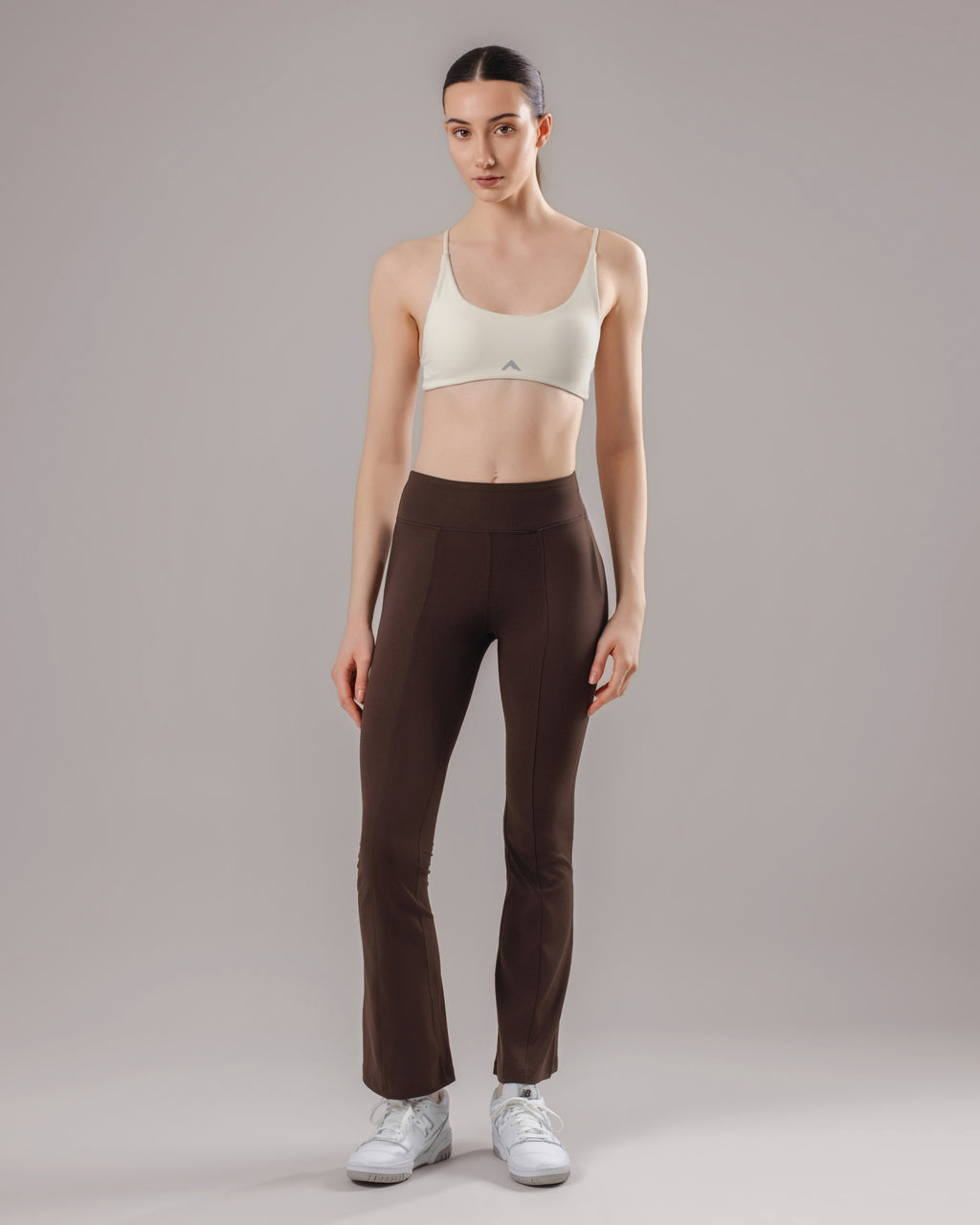 High-Waist Flared Pocket Leggings - Chocolate