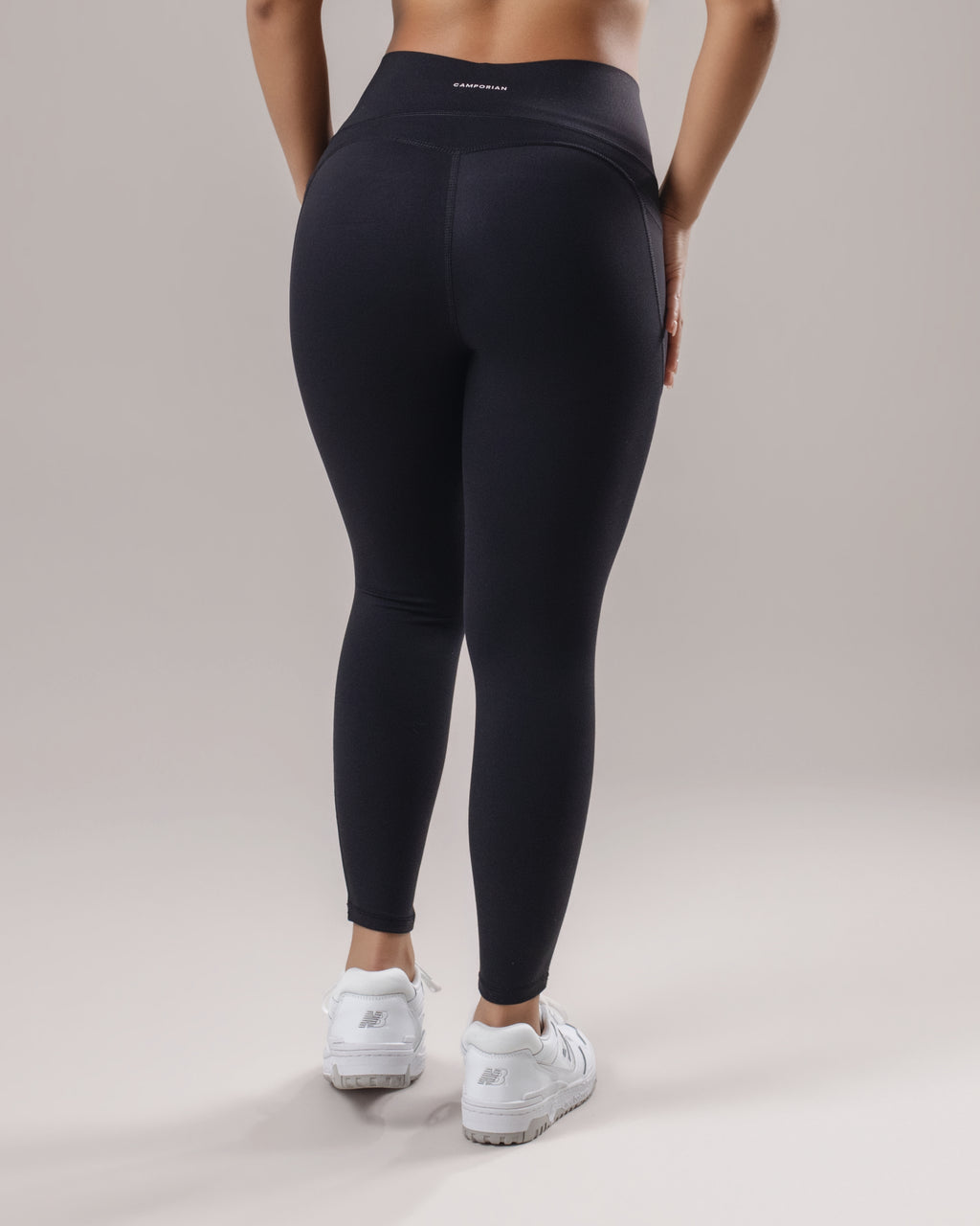 High-Waist Pocket Leggings - Black